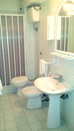 Imagen de la habitación del Hotel Scacciapensieri. Foto 3