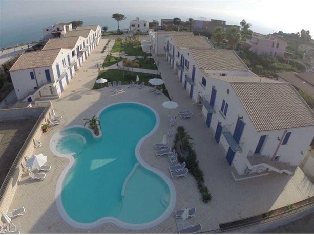 Imagen general del Hotel Scala Dei Turchi Resort. Foto 5