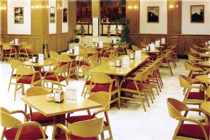 Imagen del bar/restaurante del Hotel Scala, Padron. Foto 11