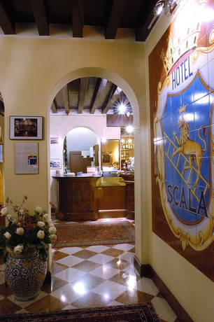Imagen de los interiores del Hotel Scala, Treviso. Foto 6