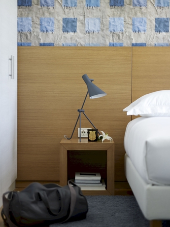 Imagen de la habitación del Hotel Scale Suites. Foto 6