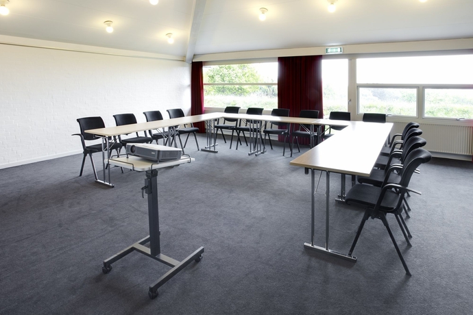 Imagen de los interiores del Hotel Scandic Aalborg Øst. Foto 4