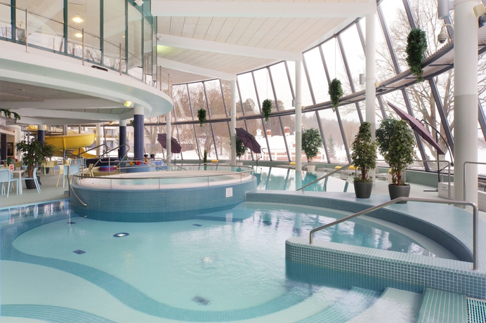 Imagen de la piscina del Hotel Scandic Aulanko. Foto 10