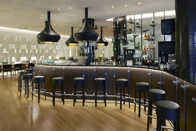 Imagen del bar/restaurante del Hotel Scandic Berlin Potsdamer Platz. Foto 3