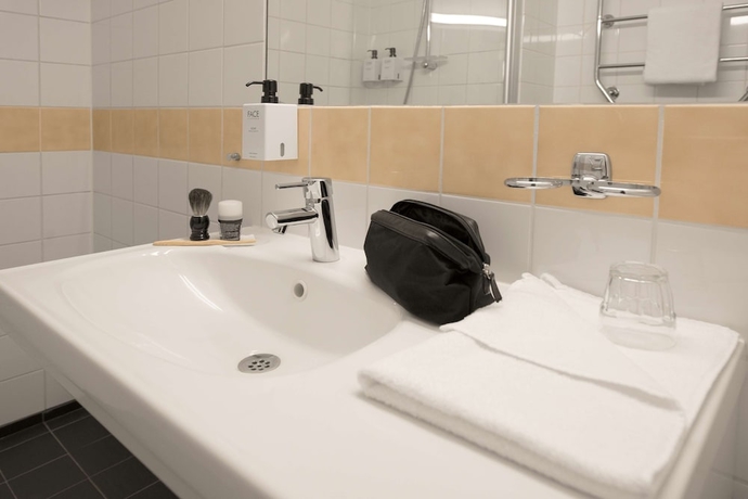 Imagen de la habitación del Hotel Scandic Bolln&auml;s. Foto 9