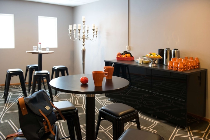 Imagen de los interiores del Hotel Scandic Bolln&auml;s. Foto 16