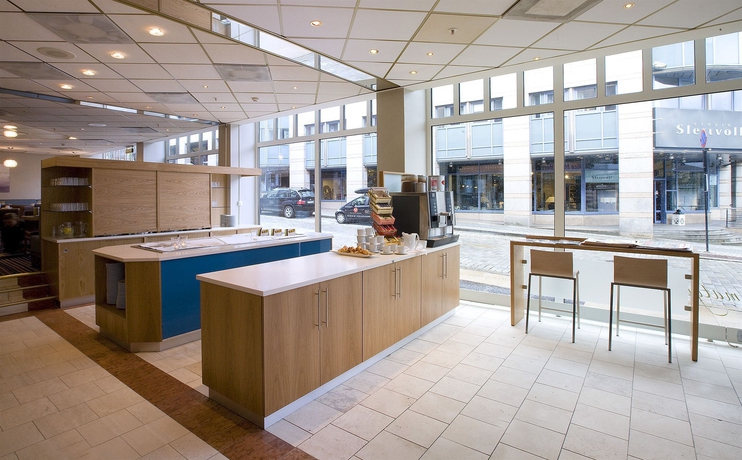 Imagen de los interiores del Hotel Scandic Byparken. Foto 9