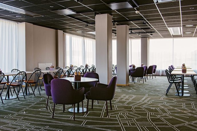 Imagen del bar/restaurante del Hotel Scandic Elmia. Foto 4