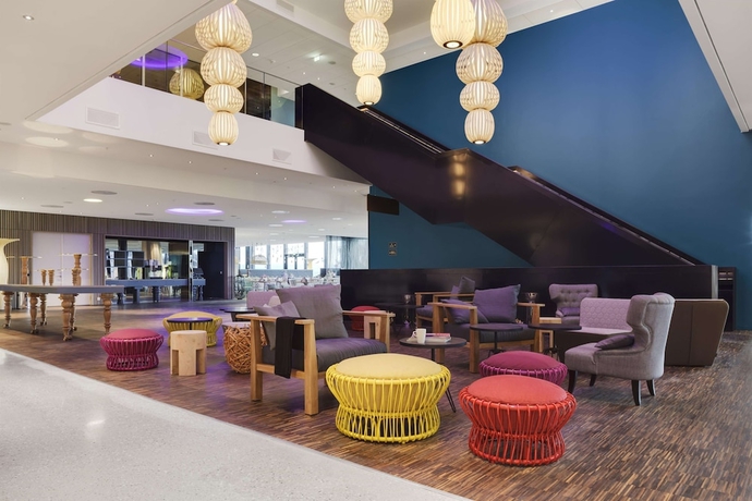 Imagen de los interiores del Hotel Scandic Fornebu. Foto 16
