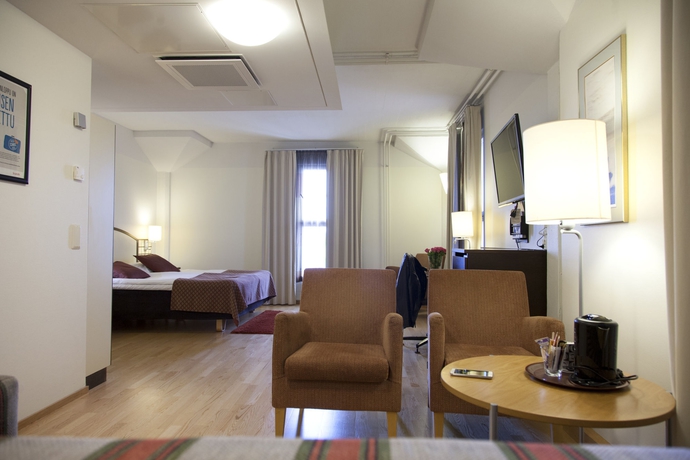 Imagen de los interiores del Hotel Scandic Grand Marina. Foto 15