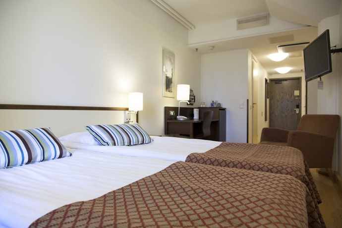 Imagen de la habitación del Hotel Scandic Grand Marina. Foto 9