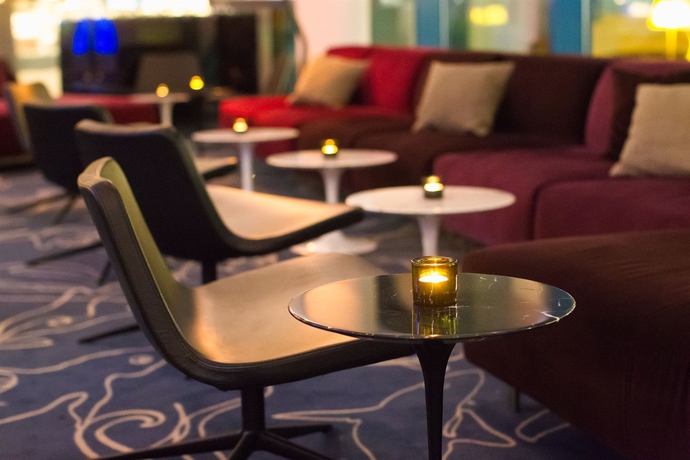 Imagen de los interiores del Hotel Scandic Hamburg Emporio. Foto 14