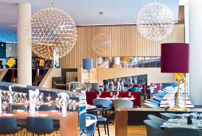 Imagen del bar/restaurante del Hotel Scandic Hamburg Emporio. Foto 3
