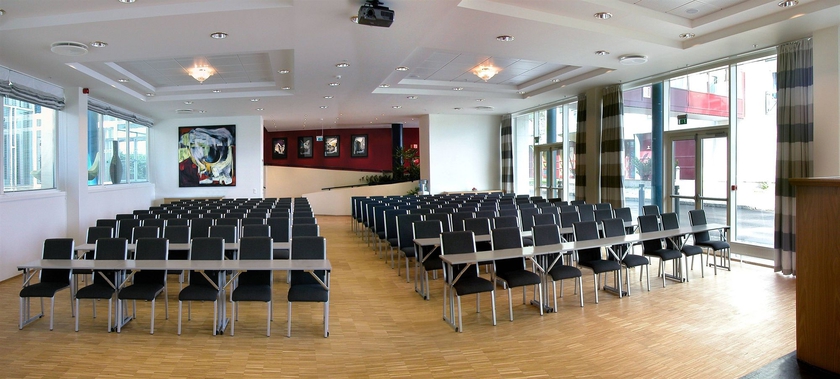 Imagen de los interiores del Hotel Scandic Hell. Foto 10