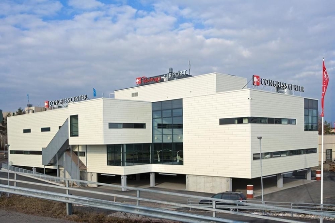 Imagen de los exteriores del Hotel Scandic Helsinki Aviacongress. Foto 5