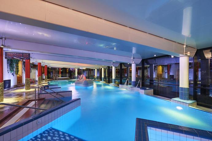 Imagen de la piscina del Hotel Scandic Laajavuori. Foto 10