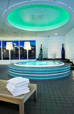 Imagen de la piscina del Hotel Scandic Opalen. Foto 6