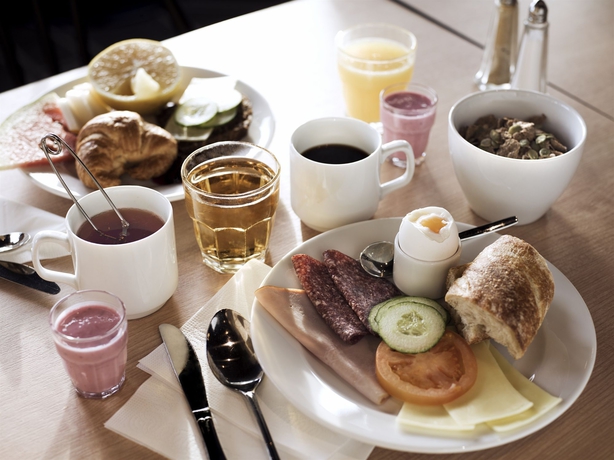 Imagen del bar/restaurante del Hotel Scandic Örebro Väst. Foto 2