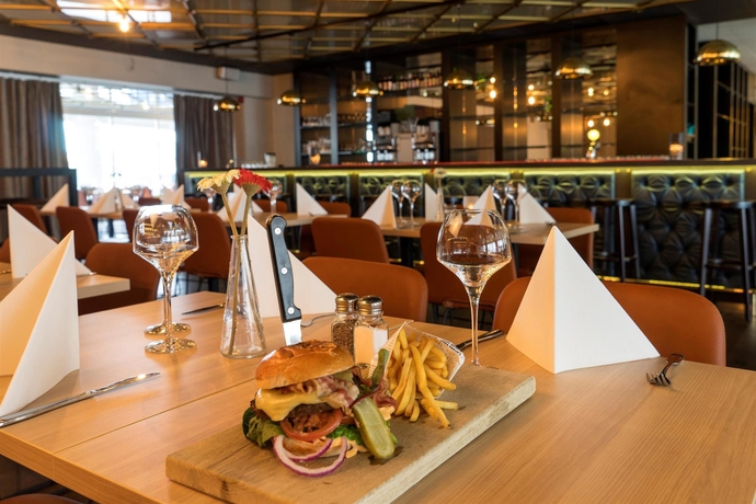 Imagen del bar/restaurante del Hotel Scandic Skärholmen. Foto 3