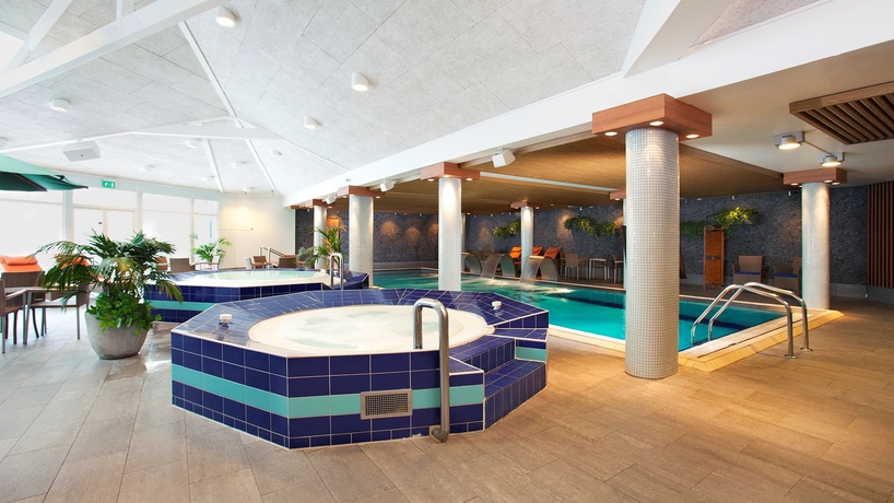 Imagen de la piscina del Hotel Scandic Skogshöjd. Foto 9