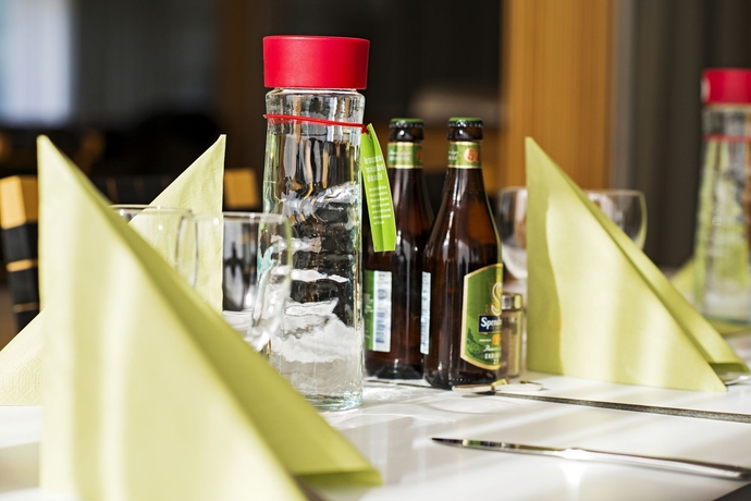 Imagen del bar/restaurante del Hotel Scandic St Jörgen. Foto 2