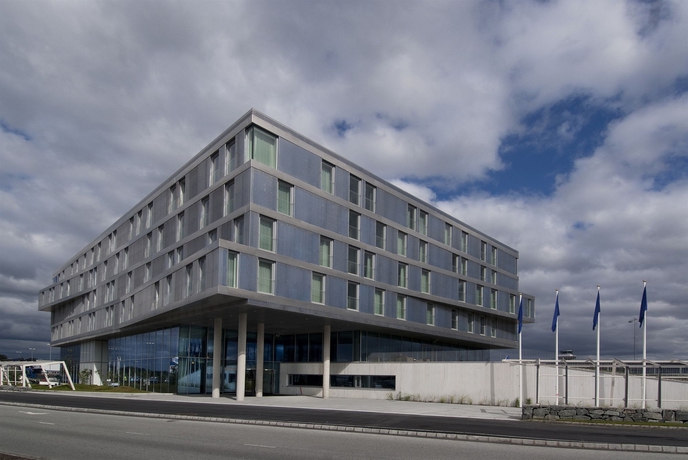Imagen de los exteriores del Hotel Scandic Stavanger Airport. Foto 10