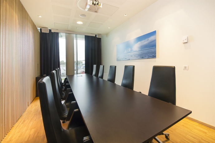 Imagen de los interiores del Hotel Scandic Stavanger Airport. Foto 16