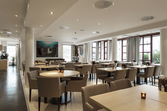 Imagen del bar/restaurante del Hotel Scandic Stavanger Park. Foto 2
