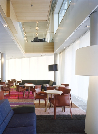 Imagen de los interiores del Hotel Scandic Talk. Foto 6