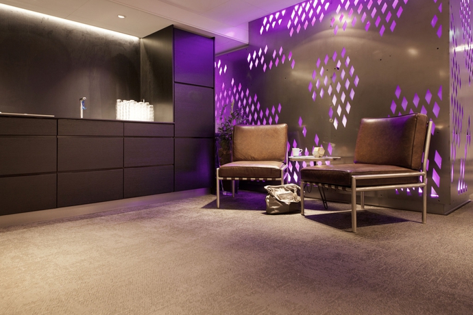 Imagen de los interiores del Hotel Scandic Vulkan. Foto 11