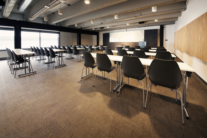 Imagen de los interiores del Hotel Scandic Vulkan. Foto 16