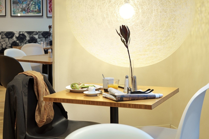 Imagen del bar/restaurante del Hotel Scandic Webers. Foto 3