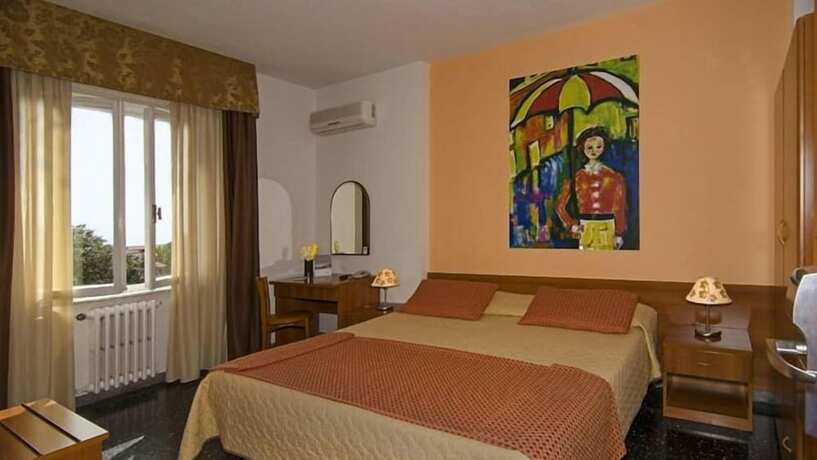 Imagen de la habitación del Hotel Scandinavia, Massa. Foto 12