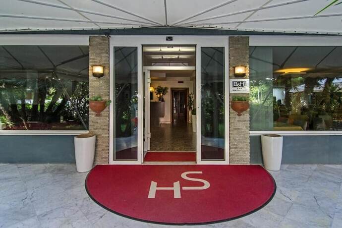 Imagen general del Hotel Scandinavia, Massa. Foto 6