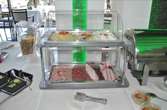 Imagen del bar/restaurante del Hotel Scapino. Foto 7