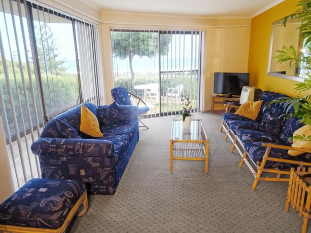 Imagen general del Hotel Scarborough and Absolutely Beachfront. Foto 10