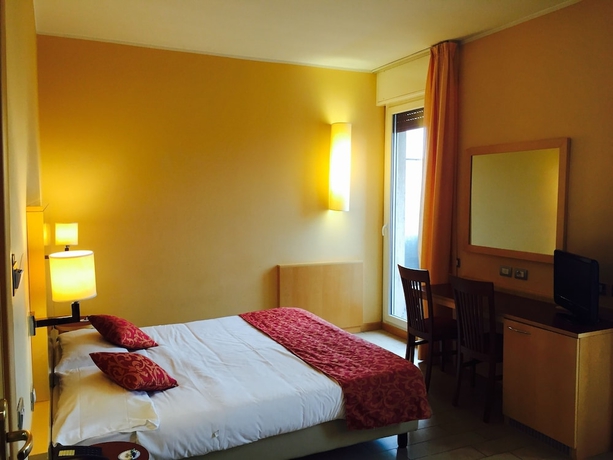 Imagen de la habitación del Hotel Scarlatti Hotel Milano. Foto 2