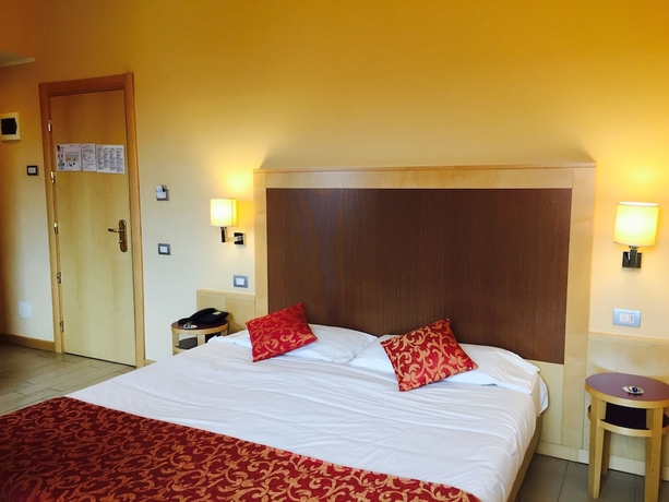 Imagen de la habitación del Hotel Scarlatti Hotel Milano. Foto 7