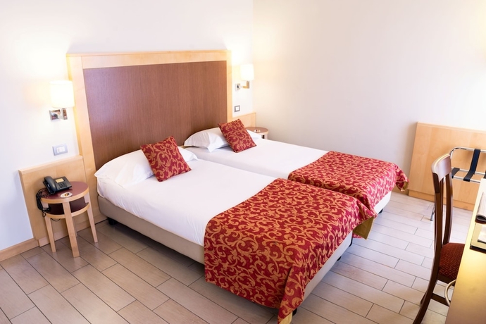 Imagen de la habitación del Hotel Scarlatti Hotel Milano. Foto 14