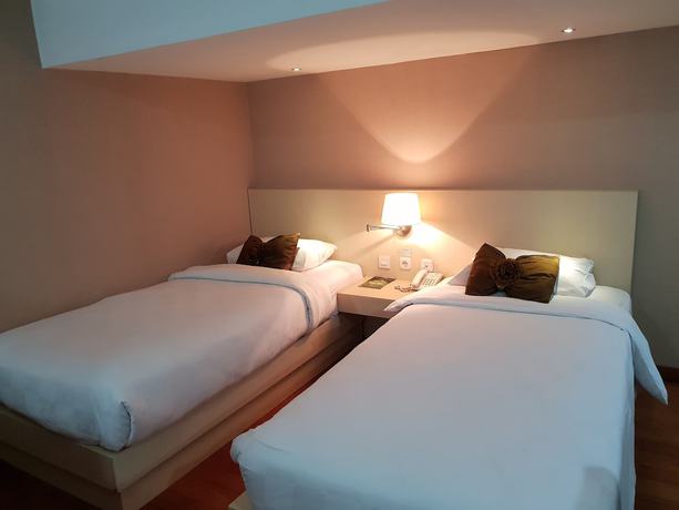 Imagen de la habitación del Hotel Scarlet Kebon Kawung. Foto 5