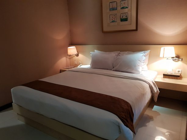 Imagen de la habitación del Hotel Scarlet Kebon Kawung. Foto 11
