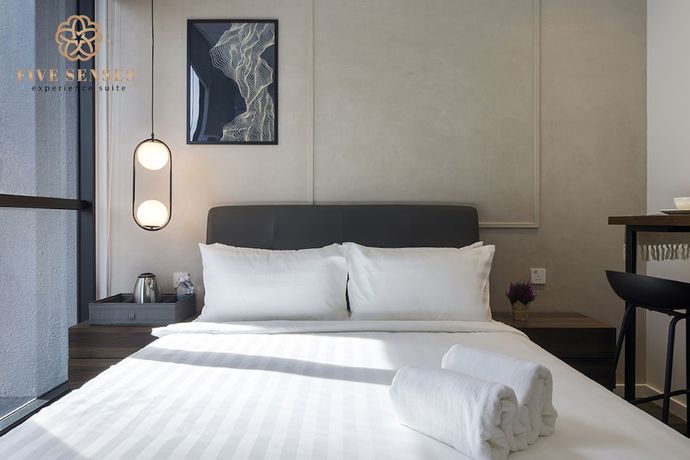 Imagen de la habitación del Hotel Scarletz Suites by Five senses. Foto 17