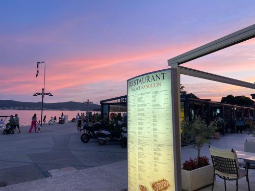Imagen general del Hotel &Scaron;angulin Palace. Foto 6