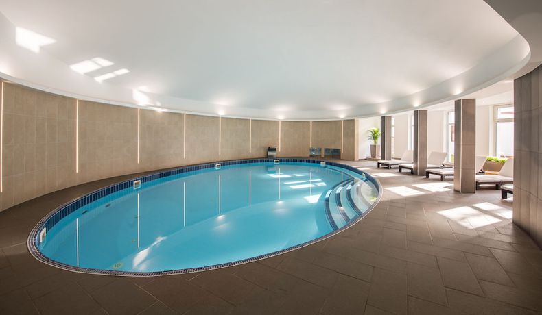 Imagen de la piscina del Hotel &Scaron;port Donovaly. Foto 15