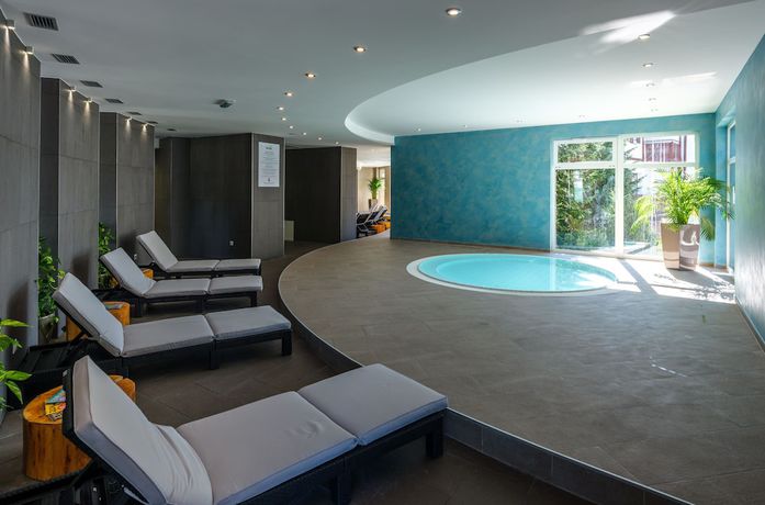 Imagen de la piscina del Hotel &Scaron;port Donovaly. Foto 17