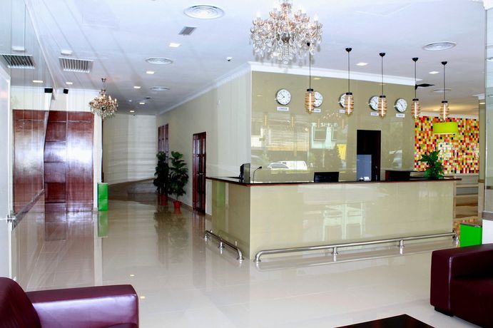 Imagen de los interiores del Hotel Scc City Centre. Foto 16