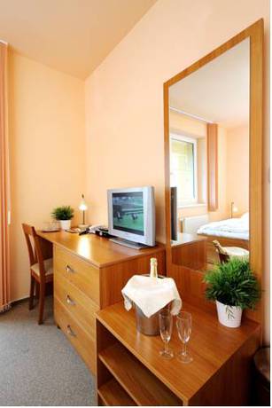 Imagen de la habitación del Hotel S-centrum. Foto 4