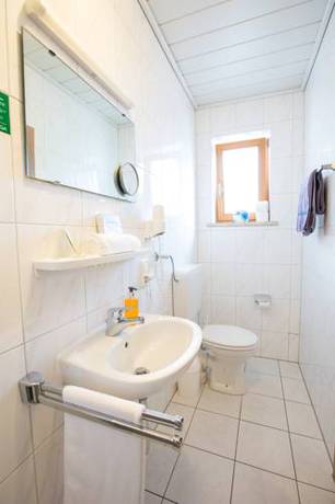 Imagen de la habitación del Hotel Schaider. Foto 8