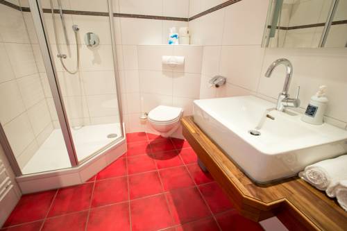 Imagen de la habitación del Hotel Schaider. Foto 16