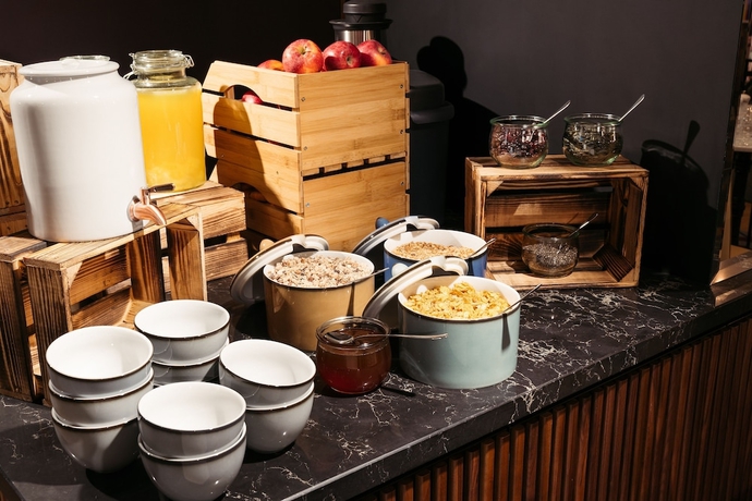 Imagen del bar/restaurante del Hotel Schani Salon. Foto 4